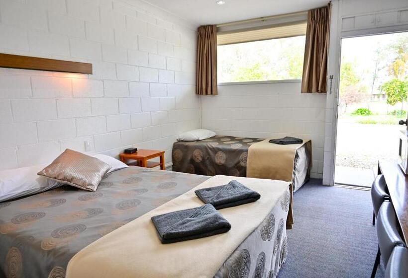 חדר סטנדרט, Byer Fountain Motor Inn