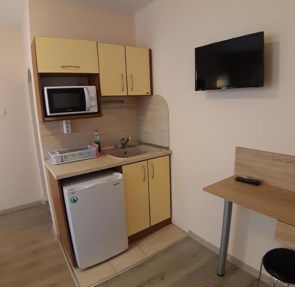 חדר משפחתי, Guest House Diamandievi