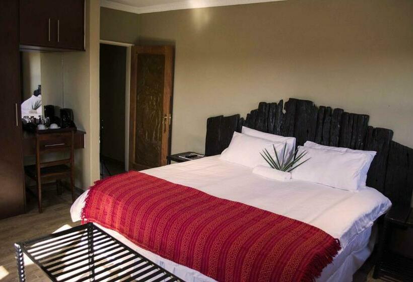 اتاق لوکس, Pomegranite Golf Resort & Spa