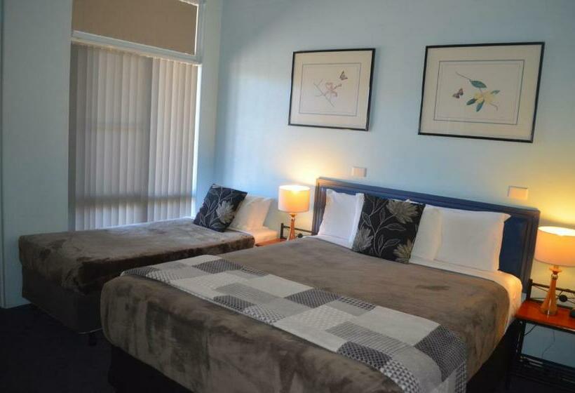 חדר סטנדרט, Tall Timbers Motel