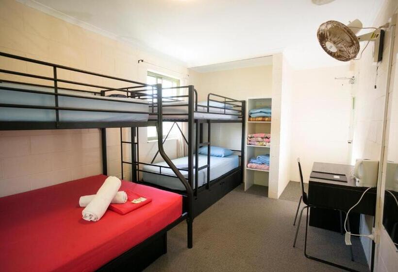 패밀리 룸 공용 욕실, Manta Lodge Yha & Scuba Centre