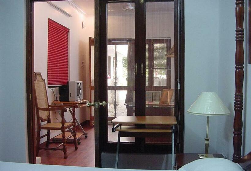 Family Suite, Petite Homestays