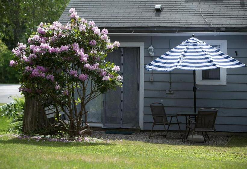 غرفة قياسية سرير ملكى, Governor S Rock Motel