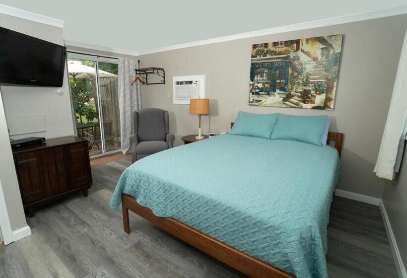 غرفة قياسية سرير ملكى, Governor S Rock Motel