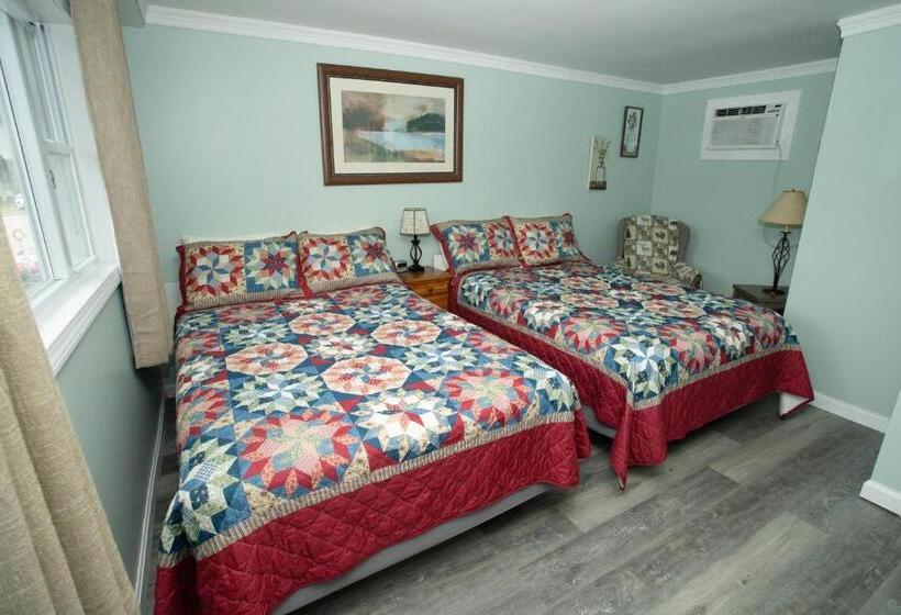 Номер Стандарт, Governor S Rock Motel