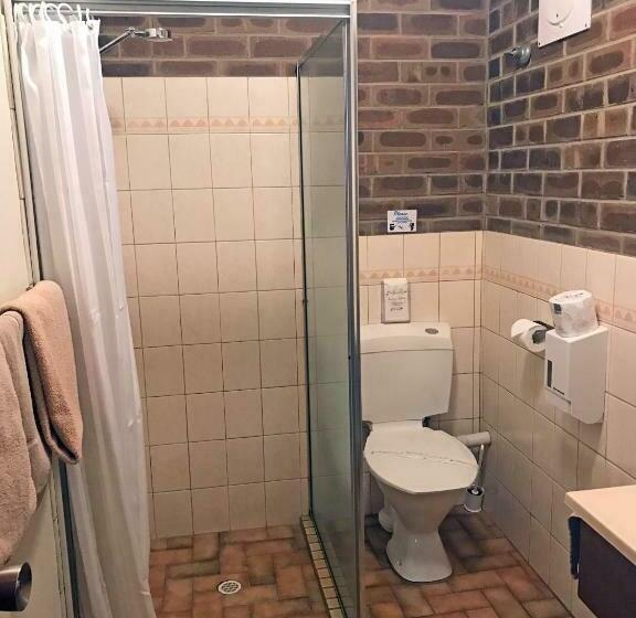 スタンダードルーム, Lake Albert Motel