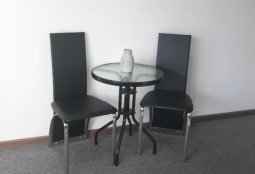 キングサイドベッドのスタンダードワンルーム, Lake Albert Motel