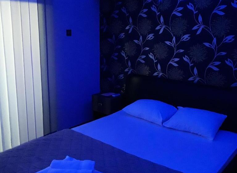 اتاق لوکس با بالکن, Guest House Vila Salute