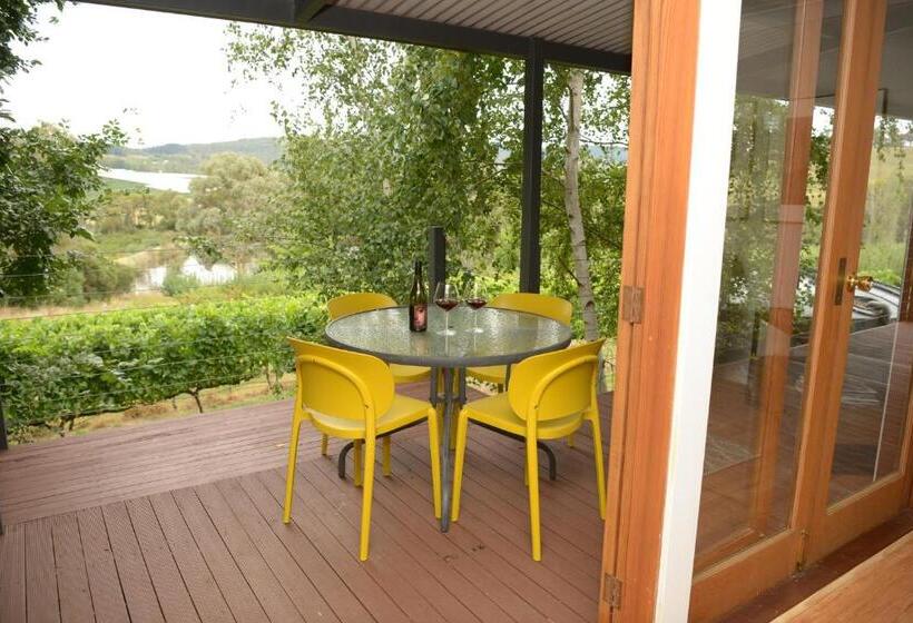 کابین, Borrodell Vineyard