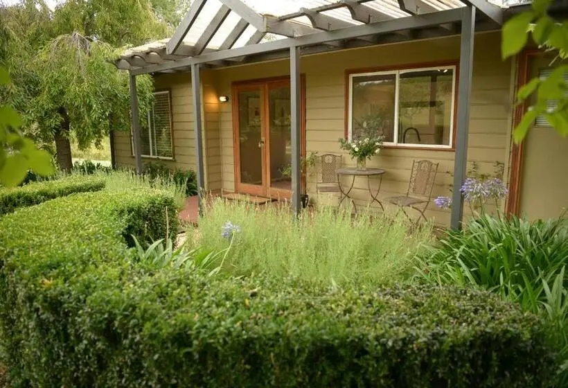 キャビン, Borrodell Vineyard