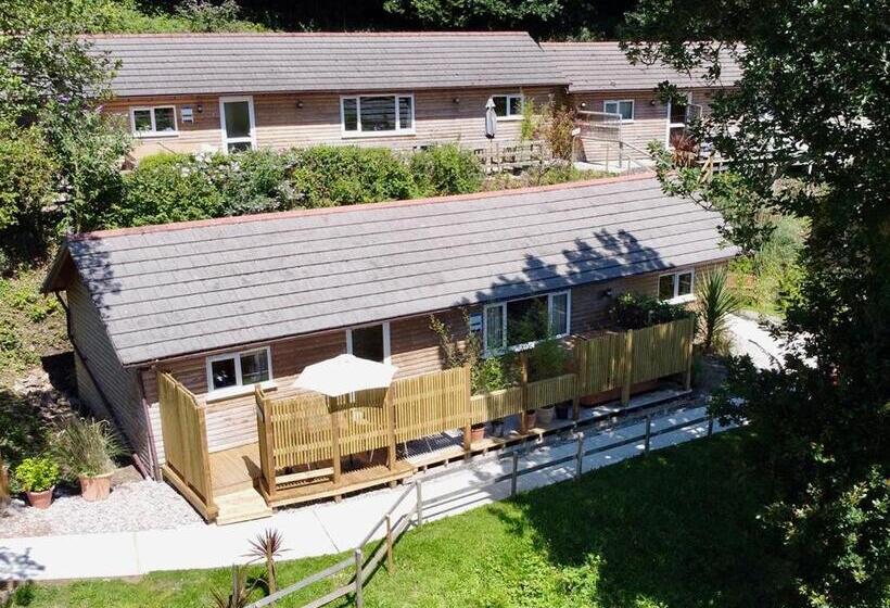 침실 2개 주택, Ivyleaf Combe Lodges