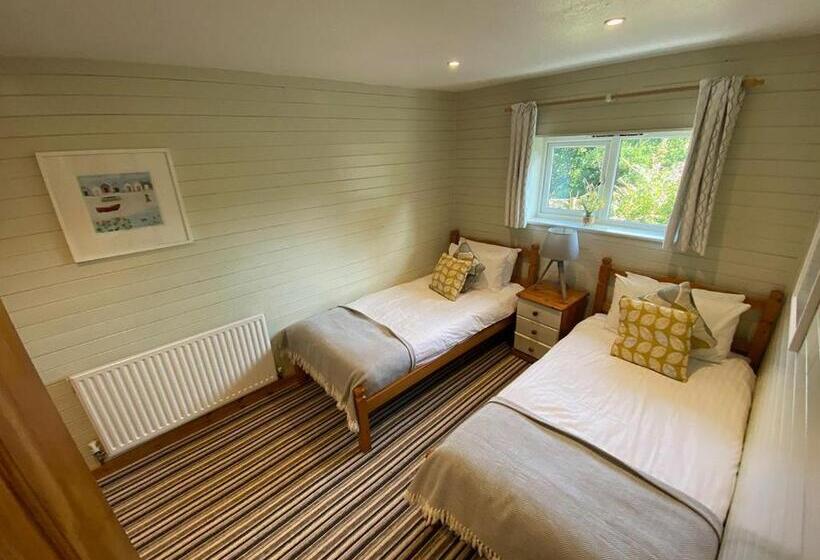 침실 2개 주택, Ivyleaf Combe Lodges