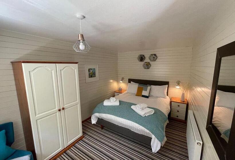 Дом 2 Спальни, Ivyleaf Combe Lodges