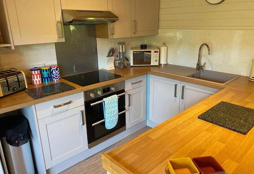 침실 2개 주택, Ivyleaf Combe Lodges