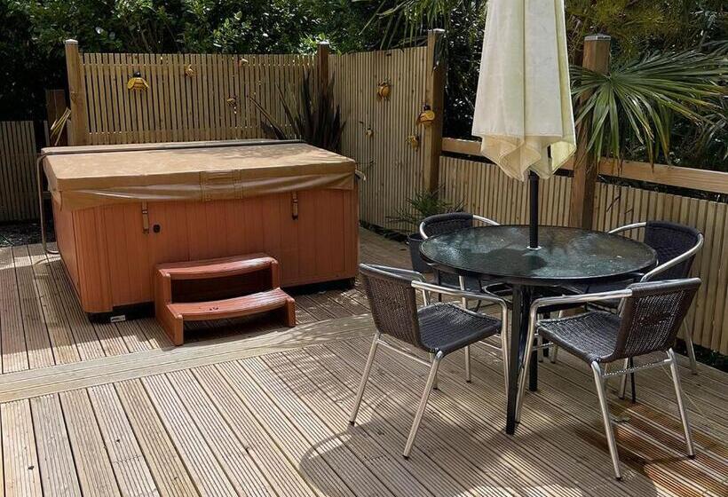 침실 2개 주택, Ivyleaf Combe Lodges