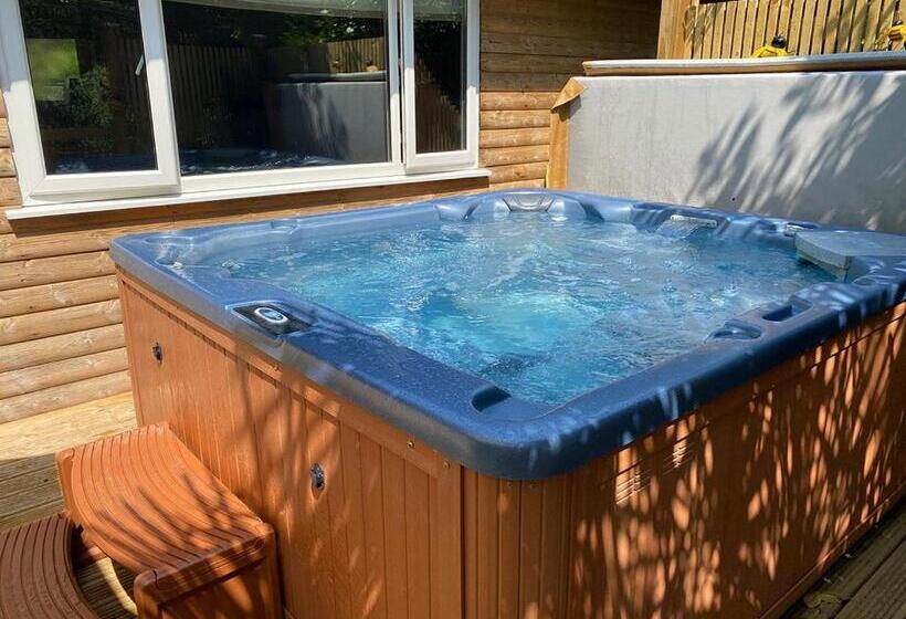 침실 2개 주택, Ivyleaf Combe Lodges