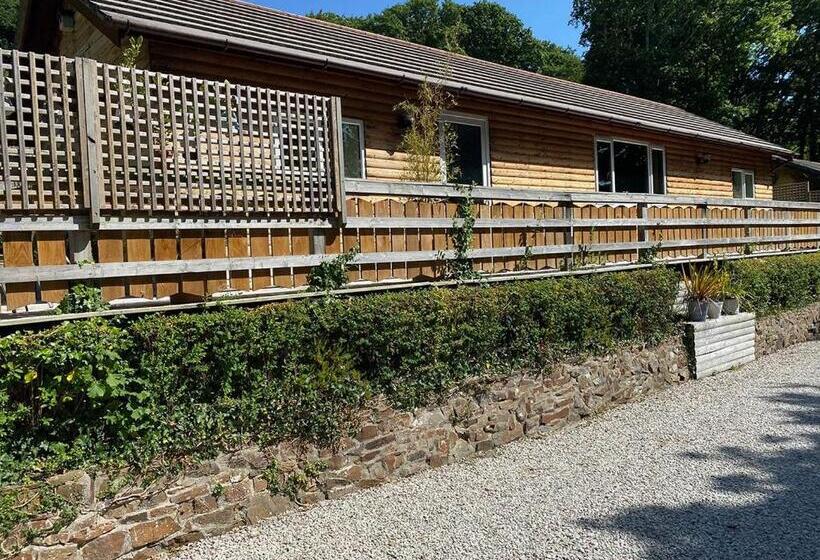 침실 2개 주택, Ivyleaf Combe Lodges