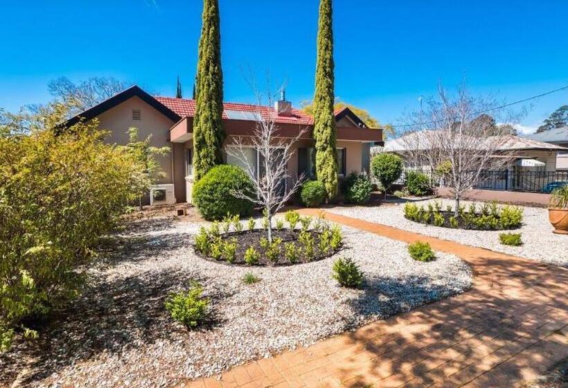 בית, 4 חדרי שינה, Ruthmor Villas