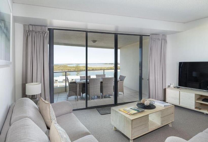 Апартаменты 2 Спальни Вид на Море, The Waterford Prestige Apartments