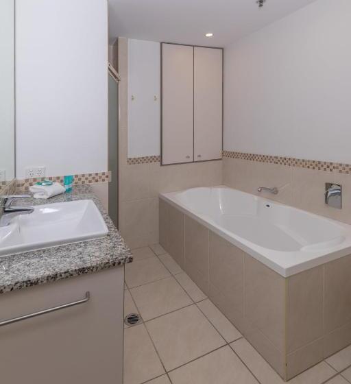 Апартаменты премиум класса с 1 спальней и видом на море, The Waterford Prestige Apartments