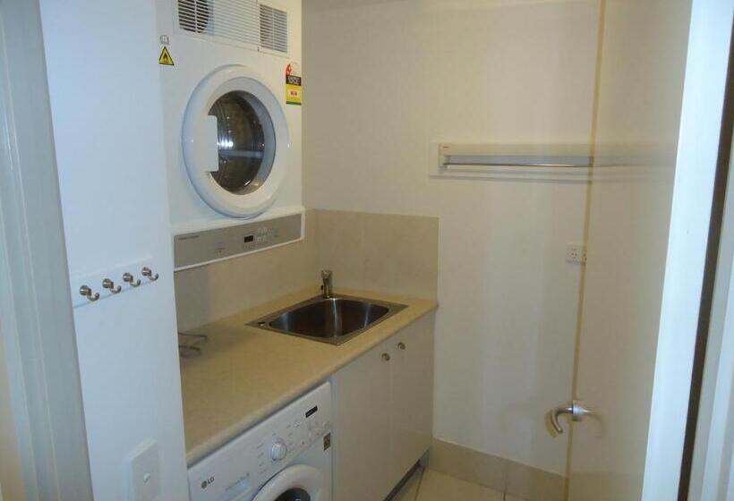 침실 1개 전망 아파트, The Waterford Prestige Apartments