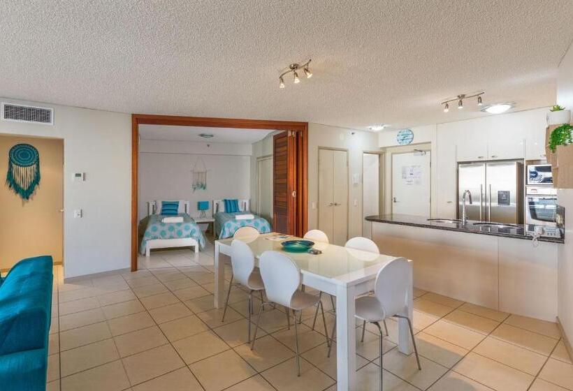 Апартаменты 1 Спальня с Видом, The Waterford Prestige Apartments