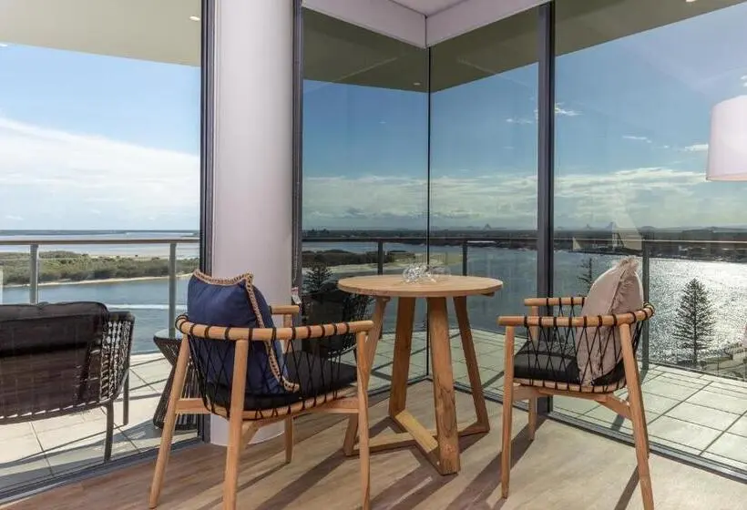 1 Bedroom Penthouse Apartment, The Waterford Prestige Apartments