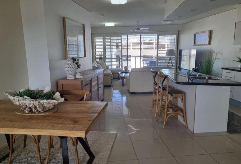 침실 2개 아파트, The Waterford Prestige Apartments