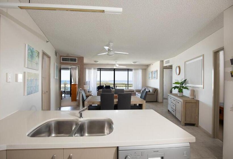 Апартаменты премиум класса с 1 спальней и видом на море, The Waterford Prestige Apartments