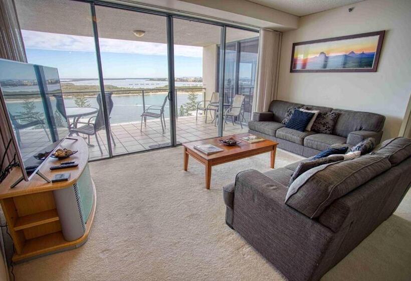 Апартаменты 2 Спальни Вид на Море, The Waterford Prestige Apartments