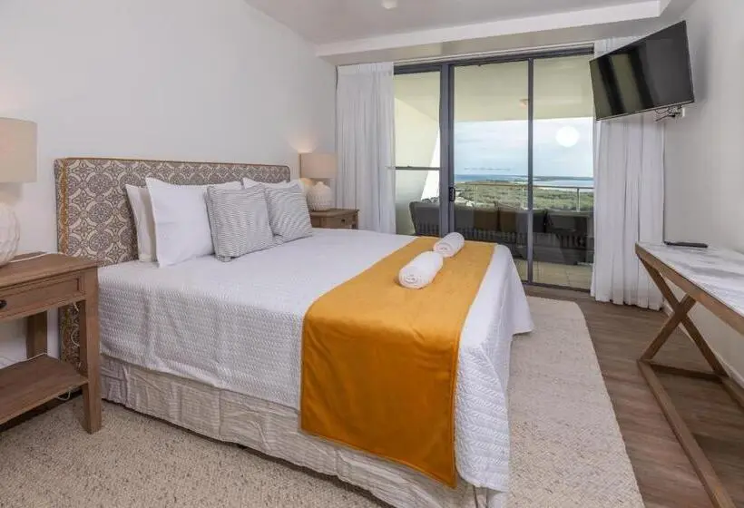 1 Bedroom Penthouse Apartment, The Waterford Prestige Apartments