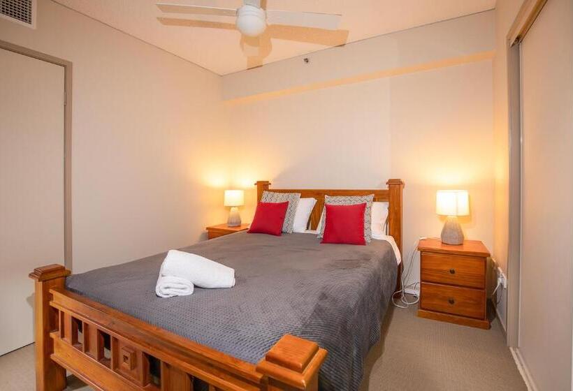 Апартаменты 2 Спальни Вид на Море, The Waterford Prestige Apartments