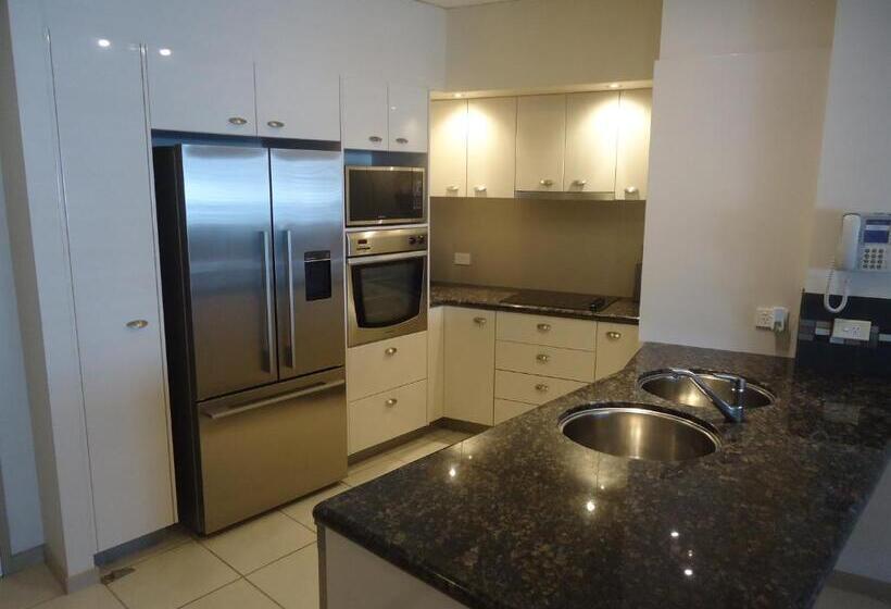 Апартаменты 3 Спальни, The Waterford Prestige Apartments