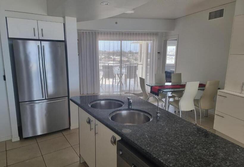 Superior 2-bedroom flat with sea view, The Waterford Prestige Apartments