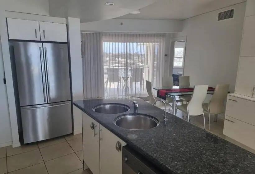 Superior 2-bedroom flat with sea view, The Waterford Prestige Apartments