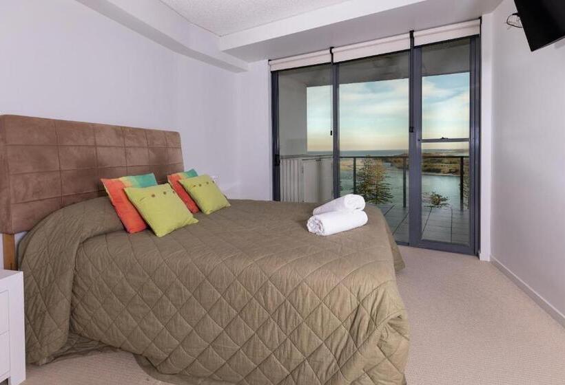 침실 2개 바다 전망 아파트, The Waterford Prestige Apartments
