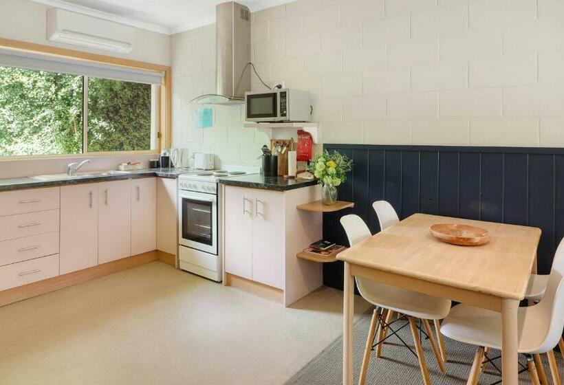 스탠다드 스튜디오, All Seasons Mansfield