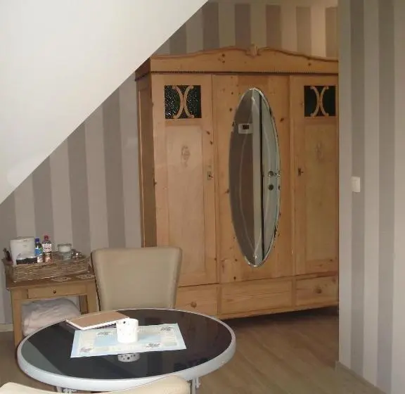 اتاق لوکس, B&b Hoeve T Geleed