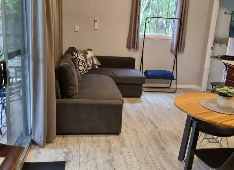 デラックスルーム, Bluegrass Bnb