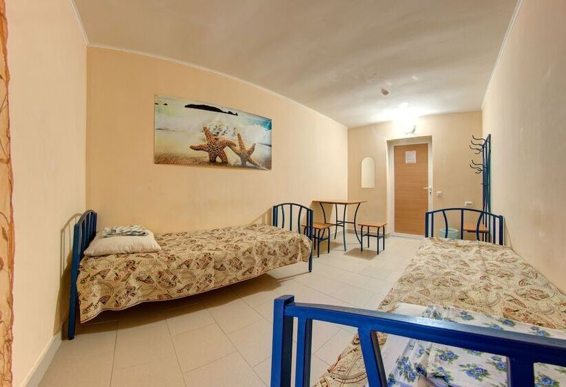 غرفة رباعية اقتصادية مع حمام مشترك, Chaika 3