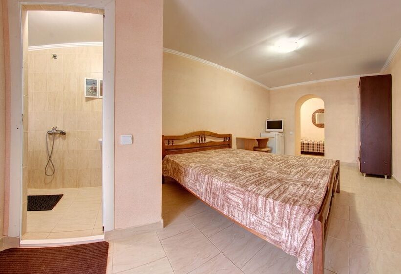 غرفة كومفورت ثلاثية, Chaika 3