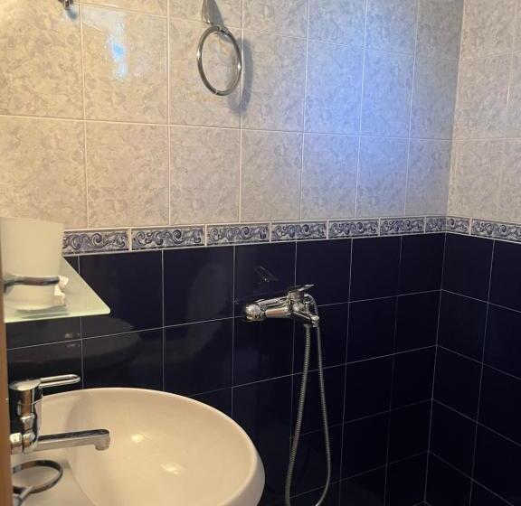 Family Suite, Gamartata