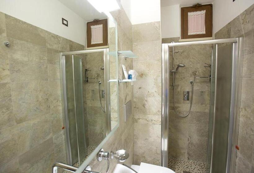 חדר סטנדרט יחיד, Relais Villa Giulia