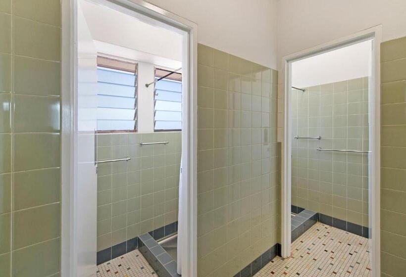 غرفة إقتصادية حمام مشترك, Upper Ross