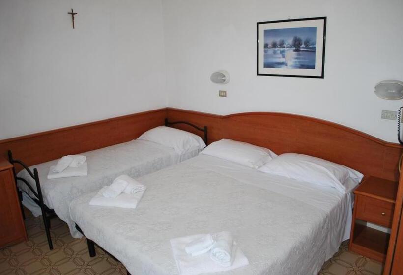 Номер Стандарт Трехместный, Villa Verde