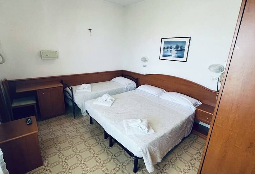 Номер Стандарт Трехместный, Villa Verde