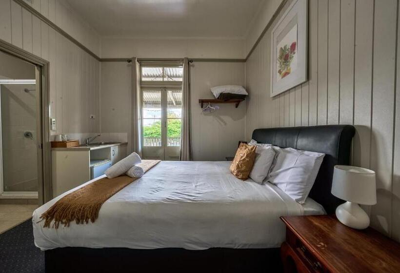 غرفة قياسية, Yandina