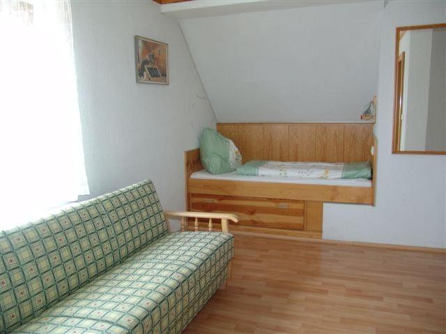 Семейный Номер, Zukaunighof