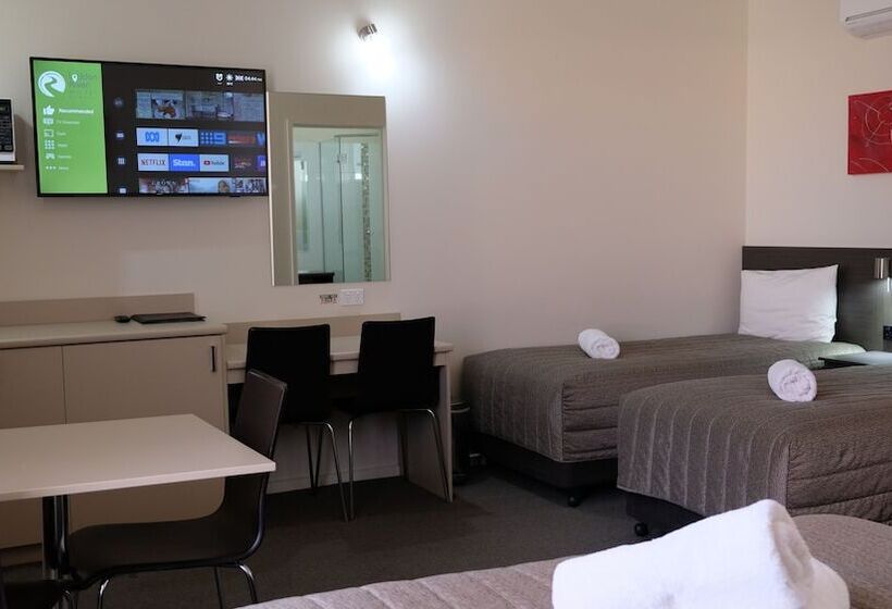 חדר משפחתי דלוקס, Loddon River Motel