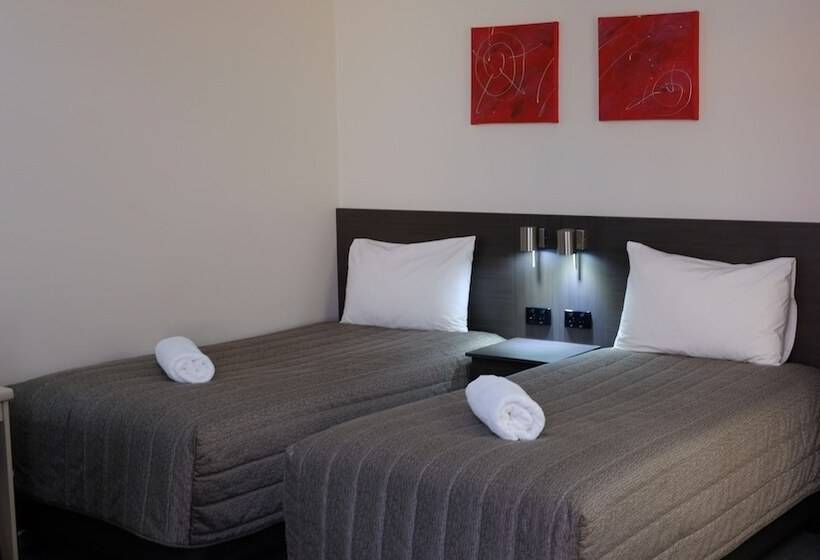 חדר משפחתי דלוקס, Loddon River Motel